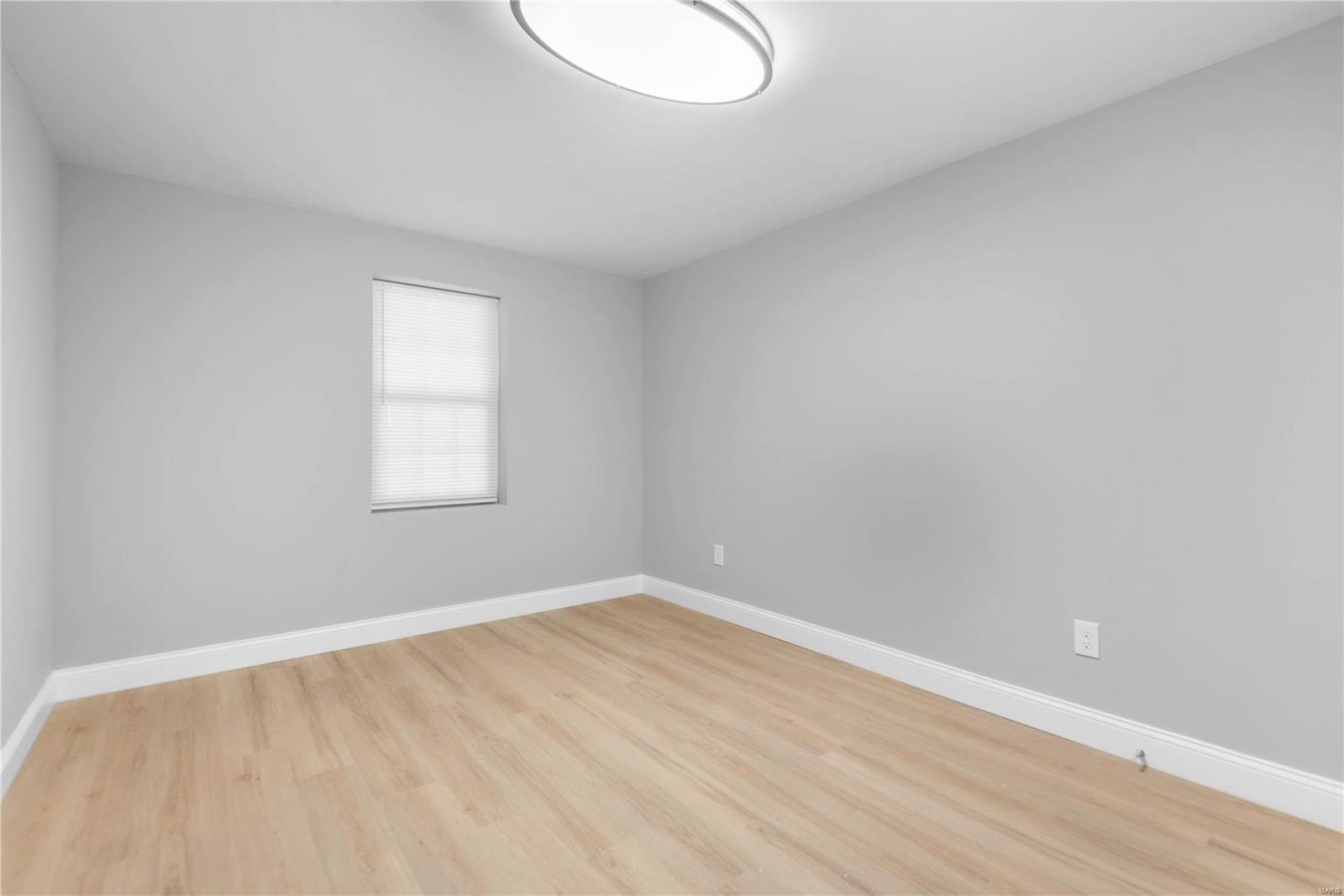 149 Troy Road Collinsville, IL 62234 - Photo 16 of 40 Gallery Image 16