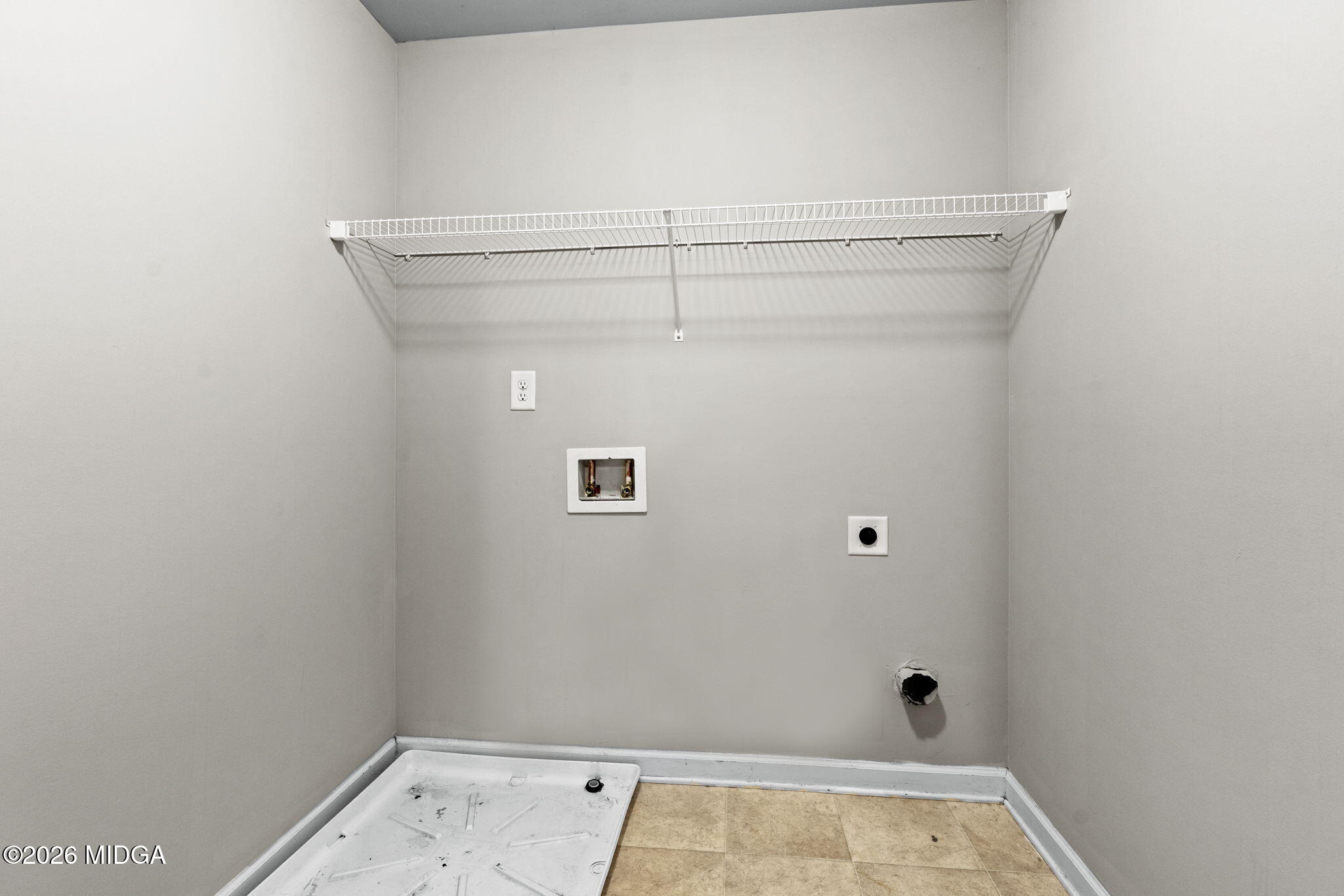 184 Amelia Drive, Unit 162 Byron, GA 31008 - Photo 29 of 46 a view of a small space