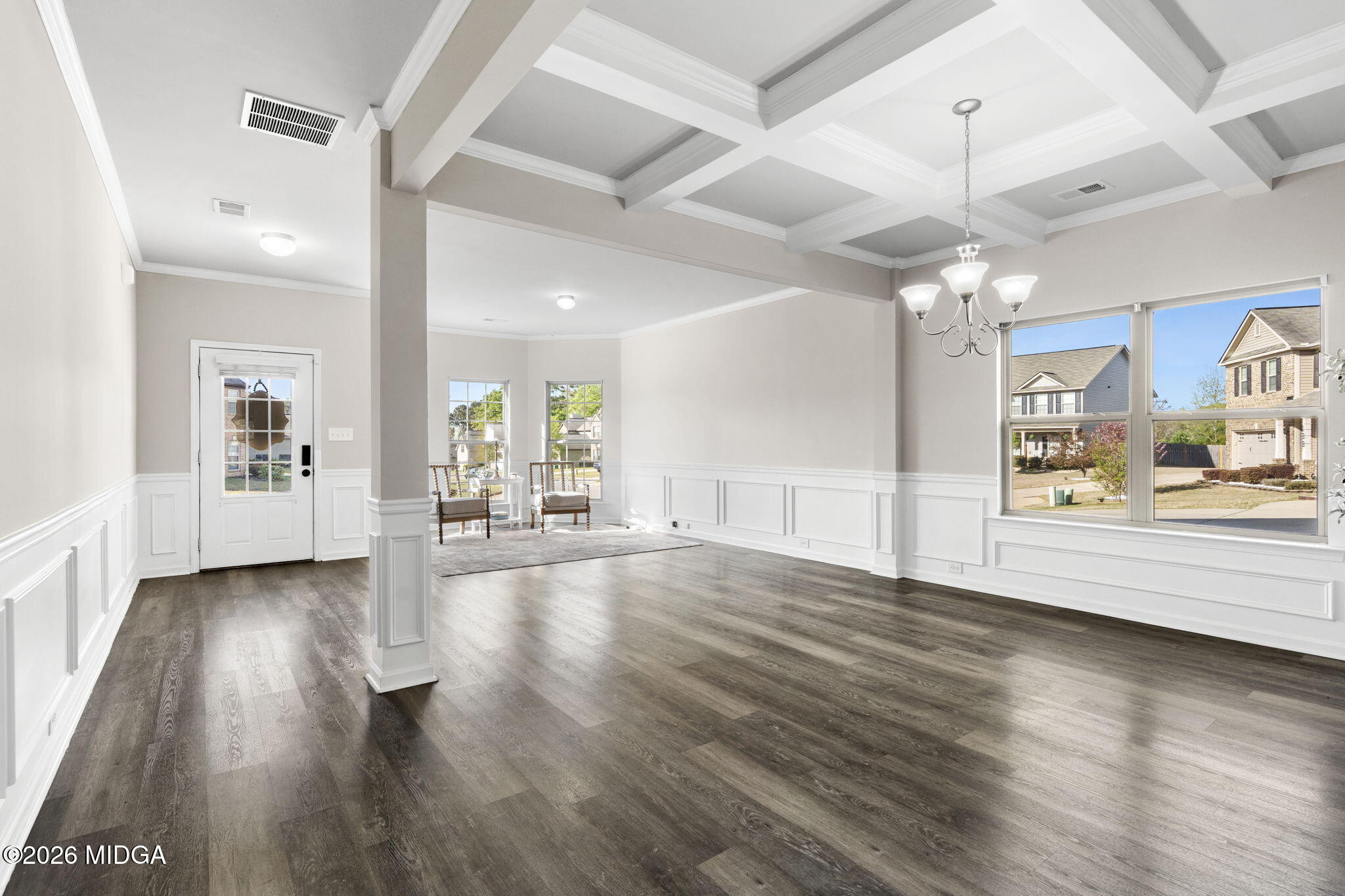 184 Amelia Drive, Unit 162 Byron, GA 31008 - Photo 10 of 46 a view of a big room with wooden floor and a kitchen