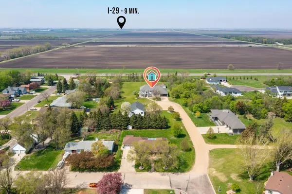 $739,000 | 1407 15th Street North, Wahpeton, ND 58075