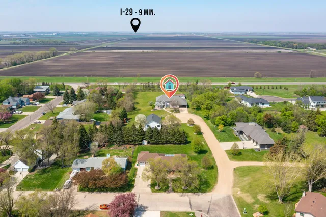 $739,000 | 1407 15th Street North, Wahpeton, ND 58075