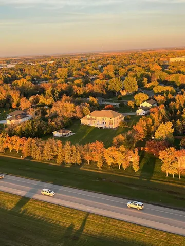 $739,000 | 1407 15th Street North, Wahpeton, ND 58075