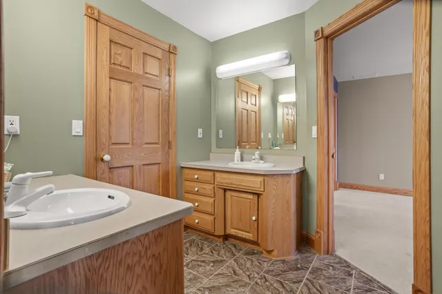 $739,000 | 1407 15th Street North, Wahpeton, ND 58075