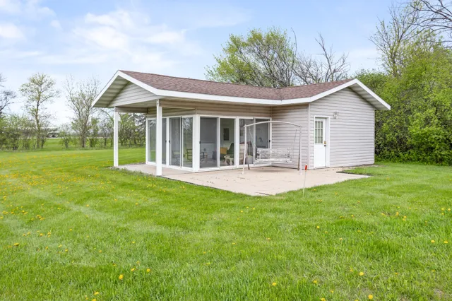 $739,000 | 1407 15th Street North, Wahpeton, ND 58075