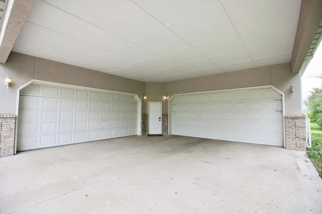 $739,000 | 1407 15th Street North, Wahpeton, ND 58075