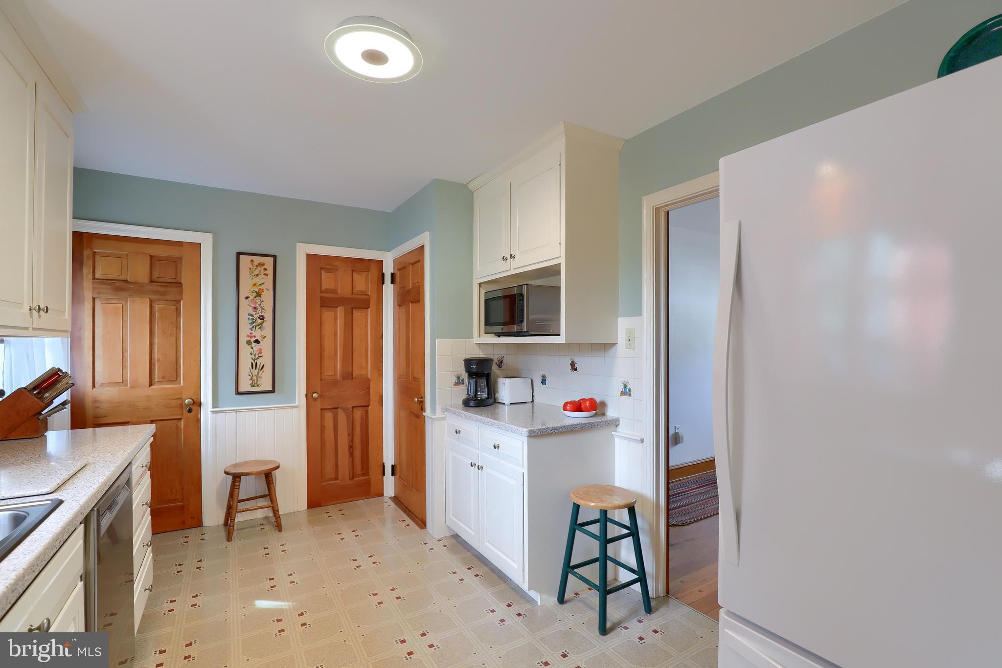 108 East Third Avenue Lititz, PA 17543 - Photo 18 of 35