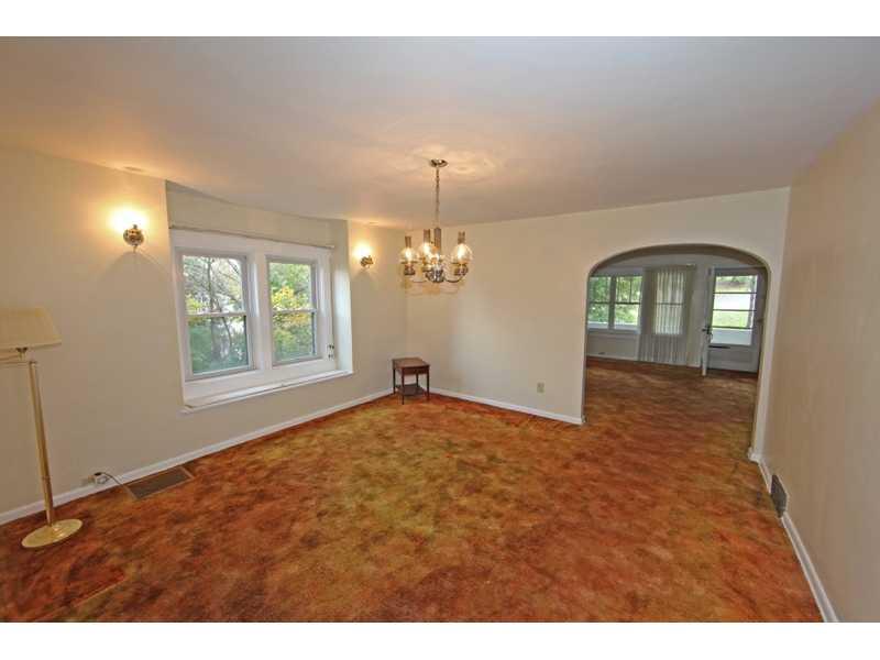 106 West Ingomar Road Pittsburgh, PA 15237 - Photo 9 of 21 Dining Room. Spacious Diningroom