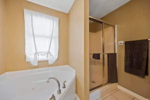 $450,000 | 4350 Wynbrooke Court, Newburgh, IN 47630
