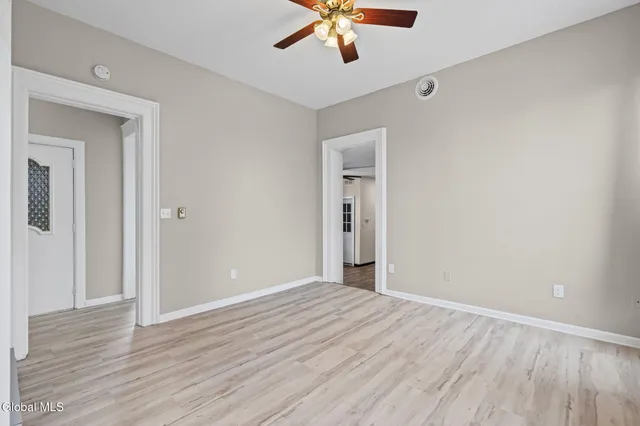 $1,450 | 821 23rd Street, Unit 2, Watervliet, NY 12189