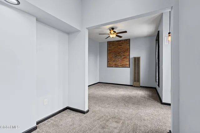 $1,450 | 821 23rd Street, Unit 2, Watervliet, NY 12189