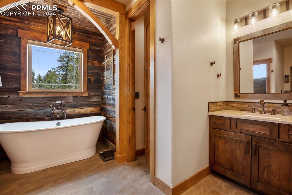 23143 Highway 67 Divide, CO 80814 - Photo 32 of 50