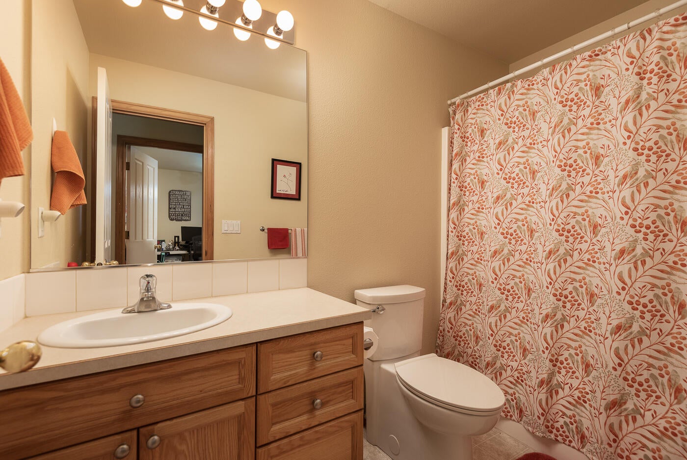 1132 Southwest 33rd Street Redmond, OR 97756 - Photo 14 of 20 33rd_Bergs-12