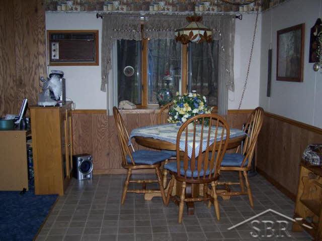 20032784-6.JPG