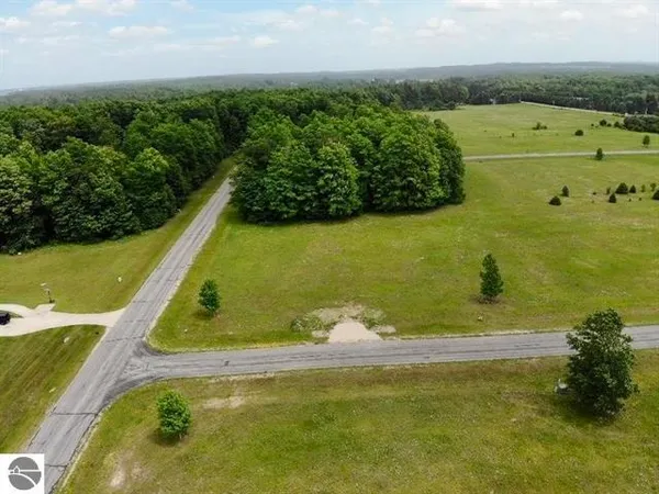 $19,400 | 105 Pleasant Hill Drive, Cadillac, MI 49601