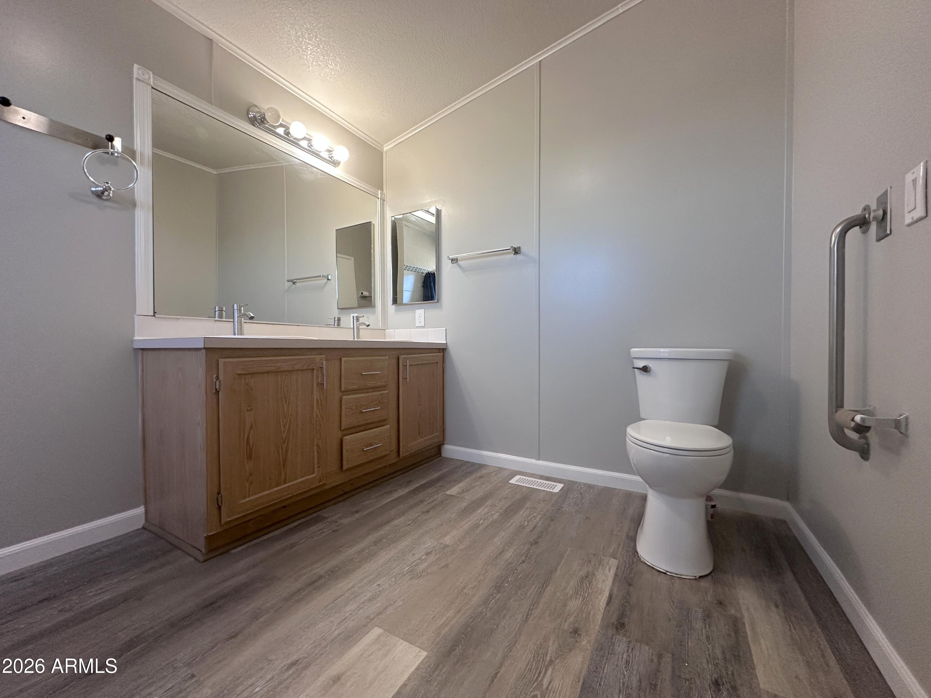 7736 West Alsdorf Road Arizona City, AZ 85193 - Photo 28 of 45 Primary Bathroom