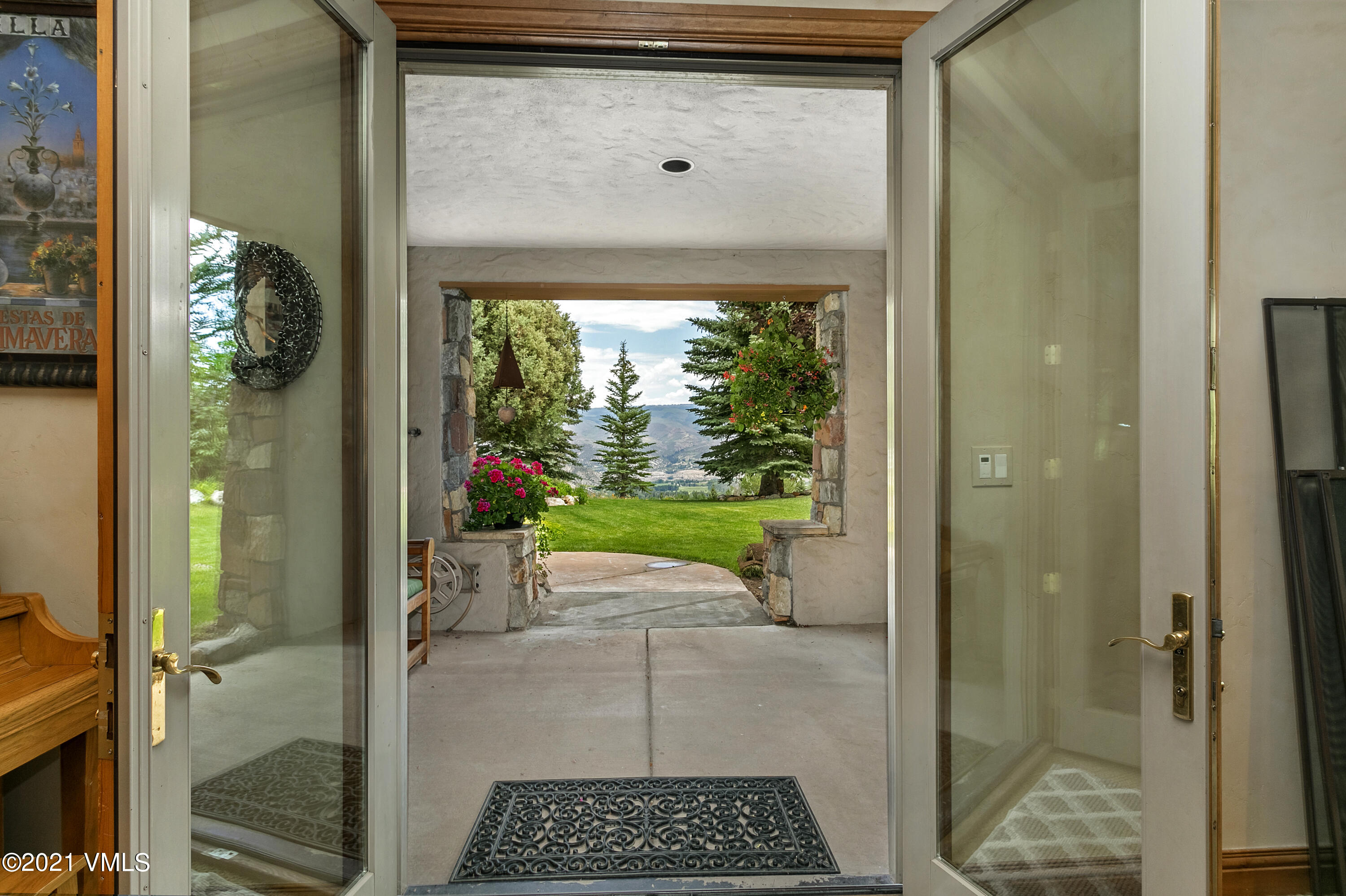 755 Eagle Crest Road Edwards, CO 81632 - Photo 37 of 56 755 Eagle Crest mother inlaw walk out vi