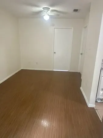 $950 | 8127 Stonehurst Street, Unit 9, Dallas, TX 75217