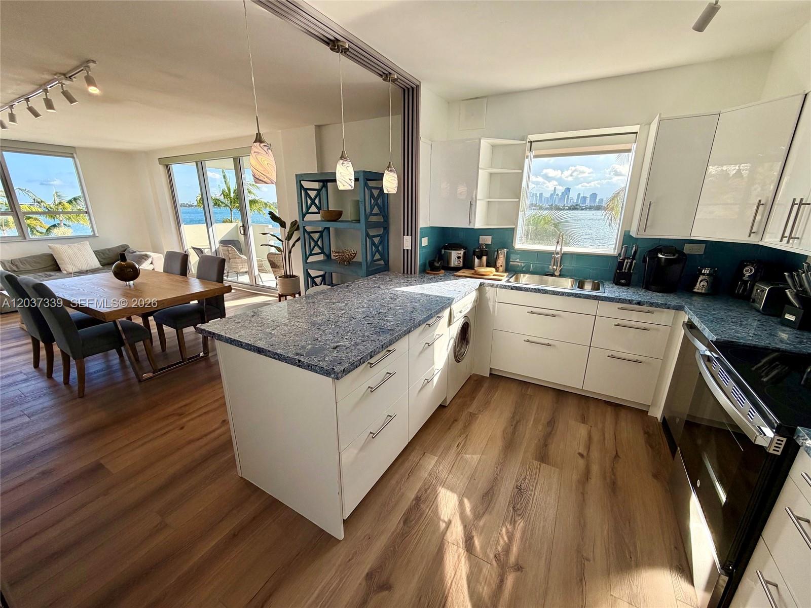 1500 Bay Road, Unit 338S Miami Beach, FL 33139 - Photo 8 of 35