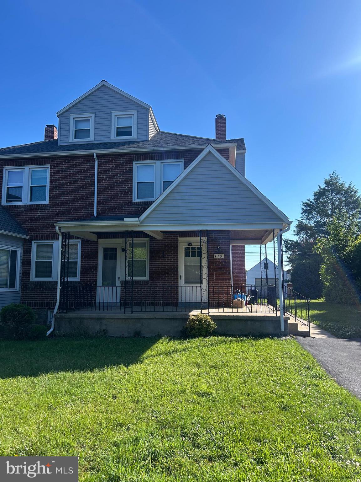 115 Diamond Street Reading, PA 19607 - Photo 2 of 12