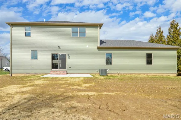 $518,500 | 19 Adderly Lane, Millstadt, IL 62260