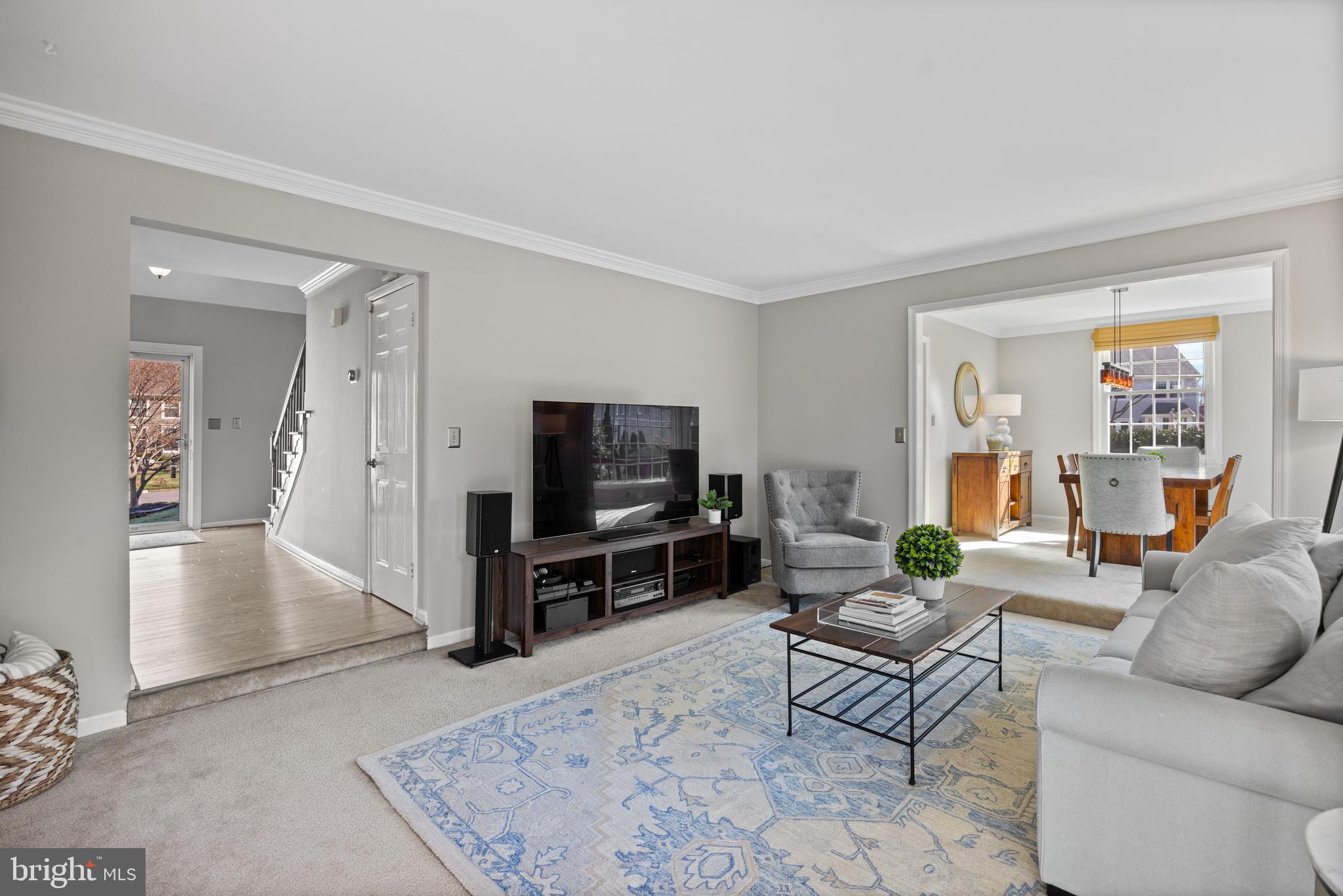 8255 Colling Ridge Court Alexandria, VA 22308 - Photo 16 of 49 Living Room