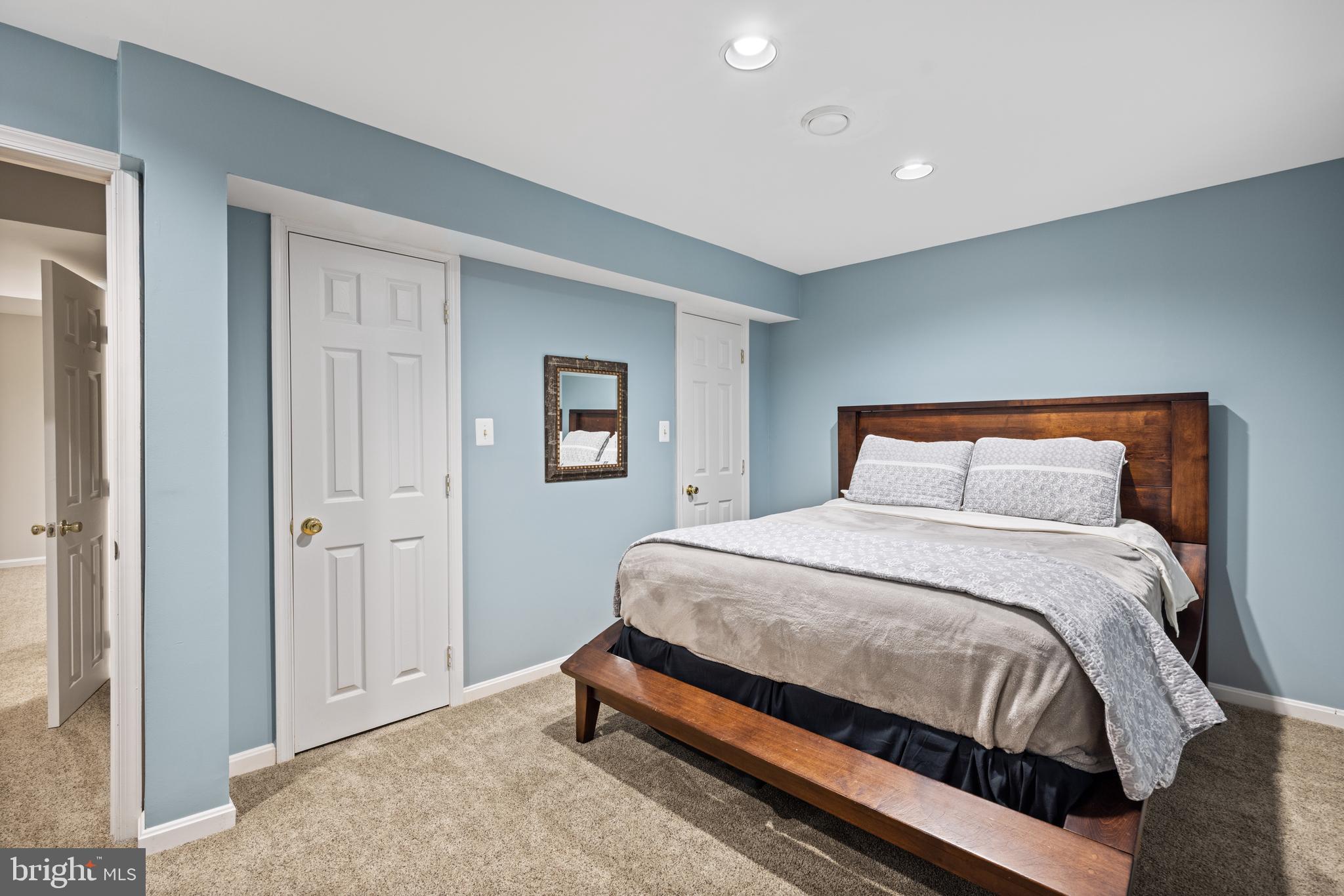 8255 Colling Ridge Court Alexandria, VA 22308 - Photo 41 of 49 den