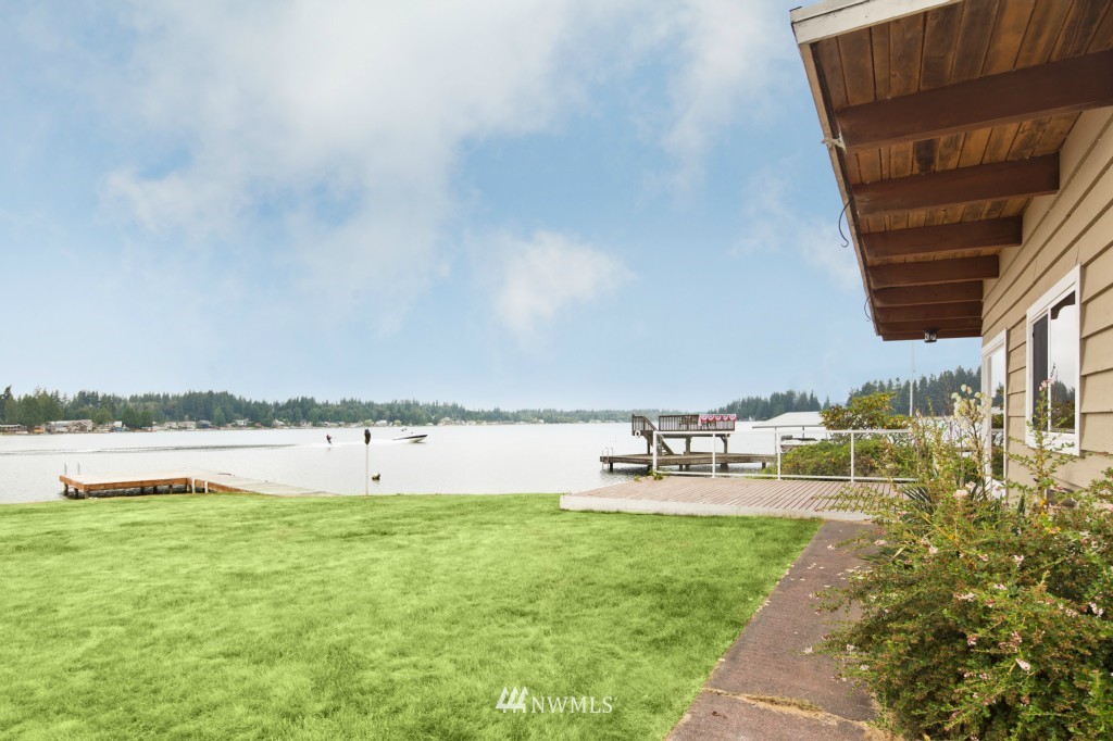 14802 East Lake Goodwin Road Stanwood, WA 98292 - Photo 1 of 22 Gallery Image 1
