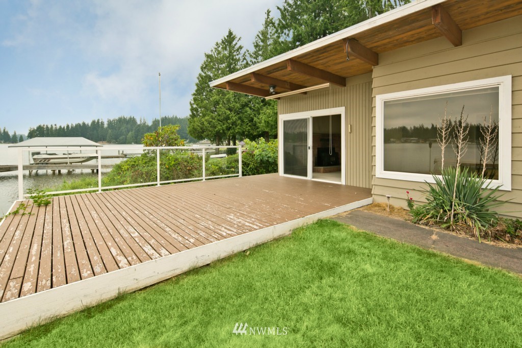14802 East Lake Goodwin Road Stanwood, WA 98292 - Photo 3 of 22 Gallery Image 3