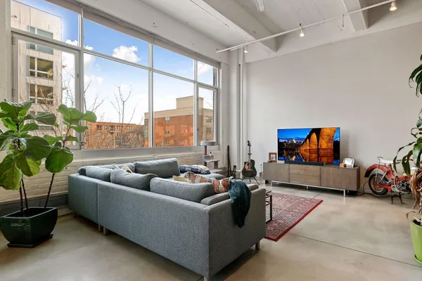 $3,295 | 700 North Washington Avenue, Unit 318, Minneapolis, MN 55401