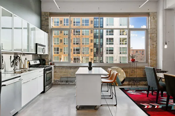 $3,295 | 700 North Washington Avenue, Unit 318, Minneapolis, MN 55401