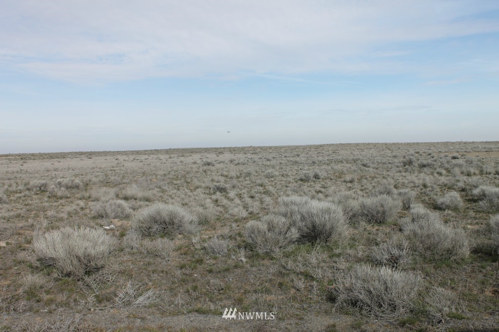 7687 Bouldercrest Road Northeast Moses Lake, WA 98837 - Photo 1 of 2 Gallery Image 1
