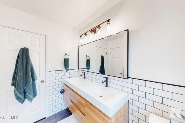 $510,000 | 110 Springhurst Drive North, East Greenbush, NY 12061