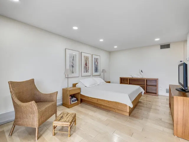 $699,000 | 334 Cherokee Avenue, Unit 108, St. Paul, MN 55107