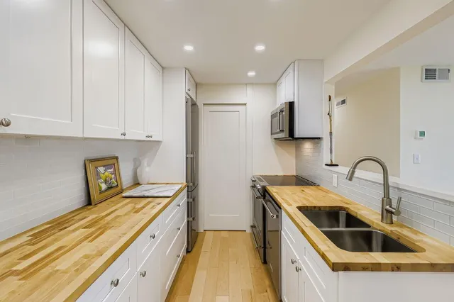 $699,000 | 334 Cherokee Avenue, Unit 108, St. Paul, MN 55107