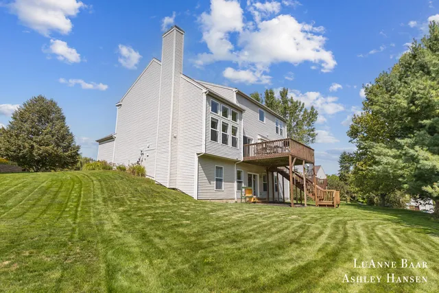 $525,000 | 574 Legacy Court Northeast, Rockford, MI 49341