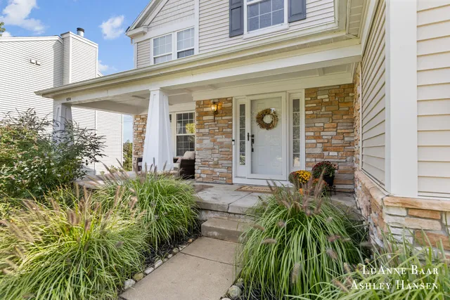 $525,000 | 574 Legacy Court Northeast, Rockford, MI 49341