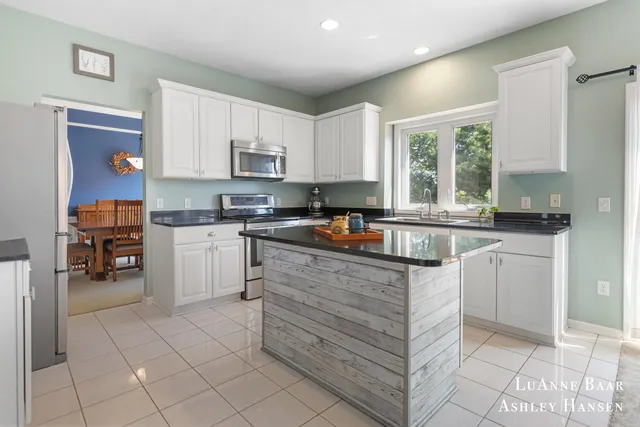 $525,000 | 574 Legacy Court Northeast, Rockford, MI 49341