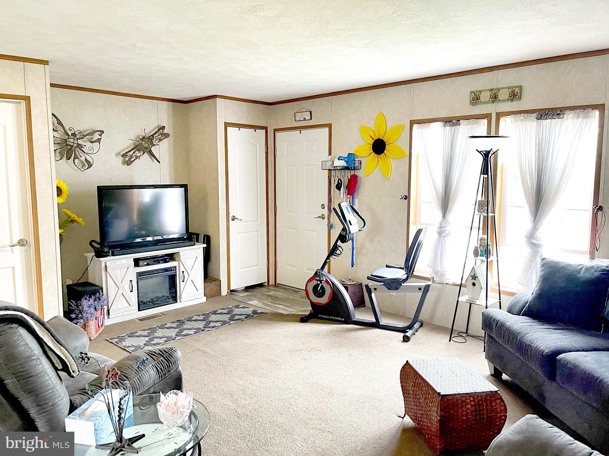24 Ruth Drive Gordonville, PA 17529 - Photo 4 of 18 Gallery Image 4