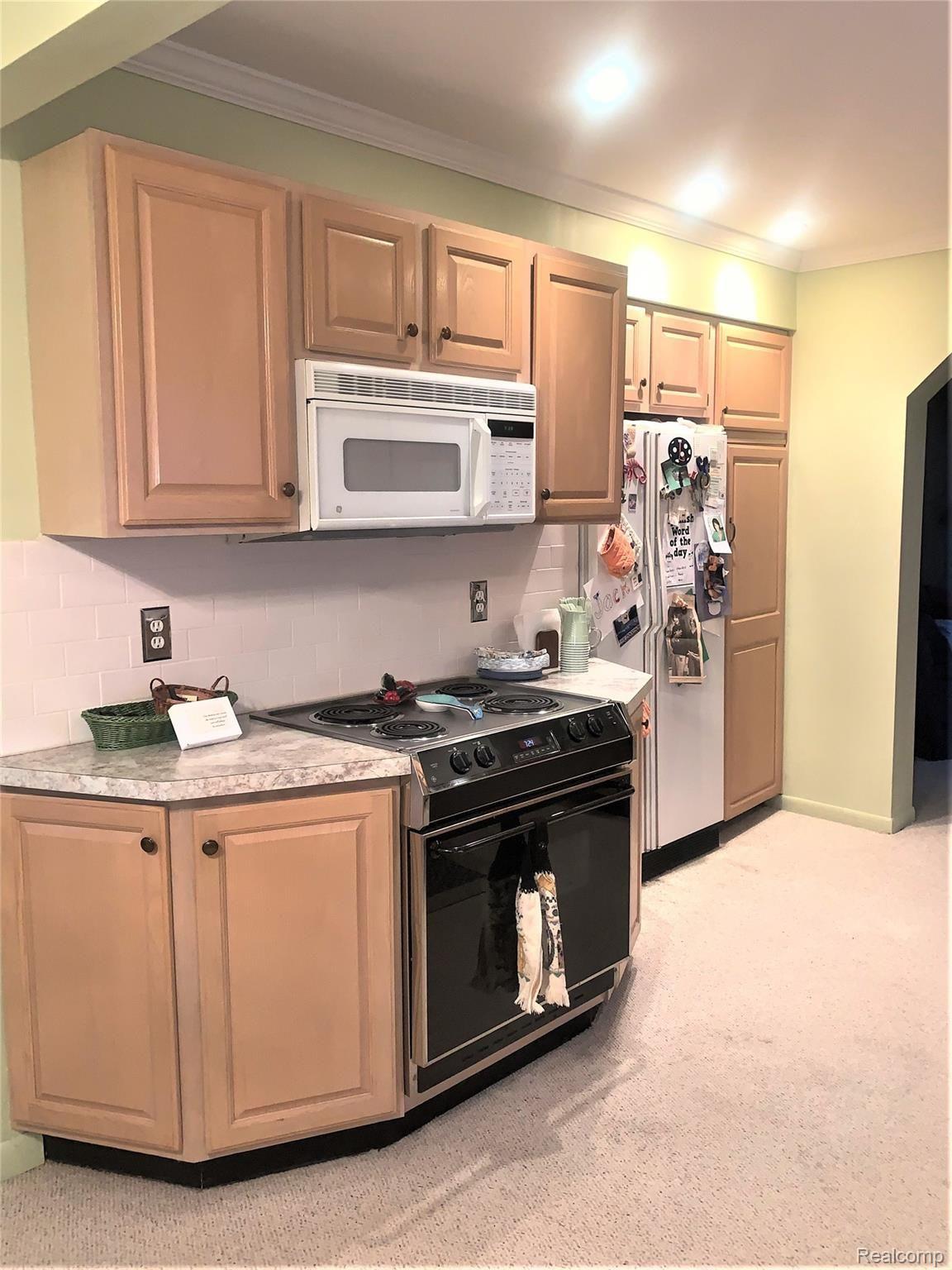 6218 Inkster Road Dearborn Heights, MI 48127 - Photo 22 of 52 IMG_5171.JPG
