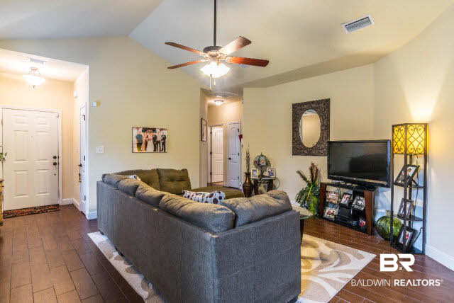 10592 Orkney Way Daphne, AL 36527 - Photo 2 of 24 Family Room