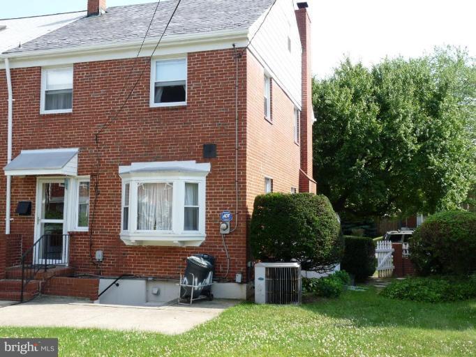 1800 Winford Road Baltimore, MD 21239 - Photo 19 of 27 Exterior (Rear)