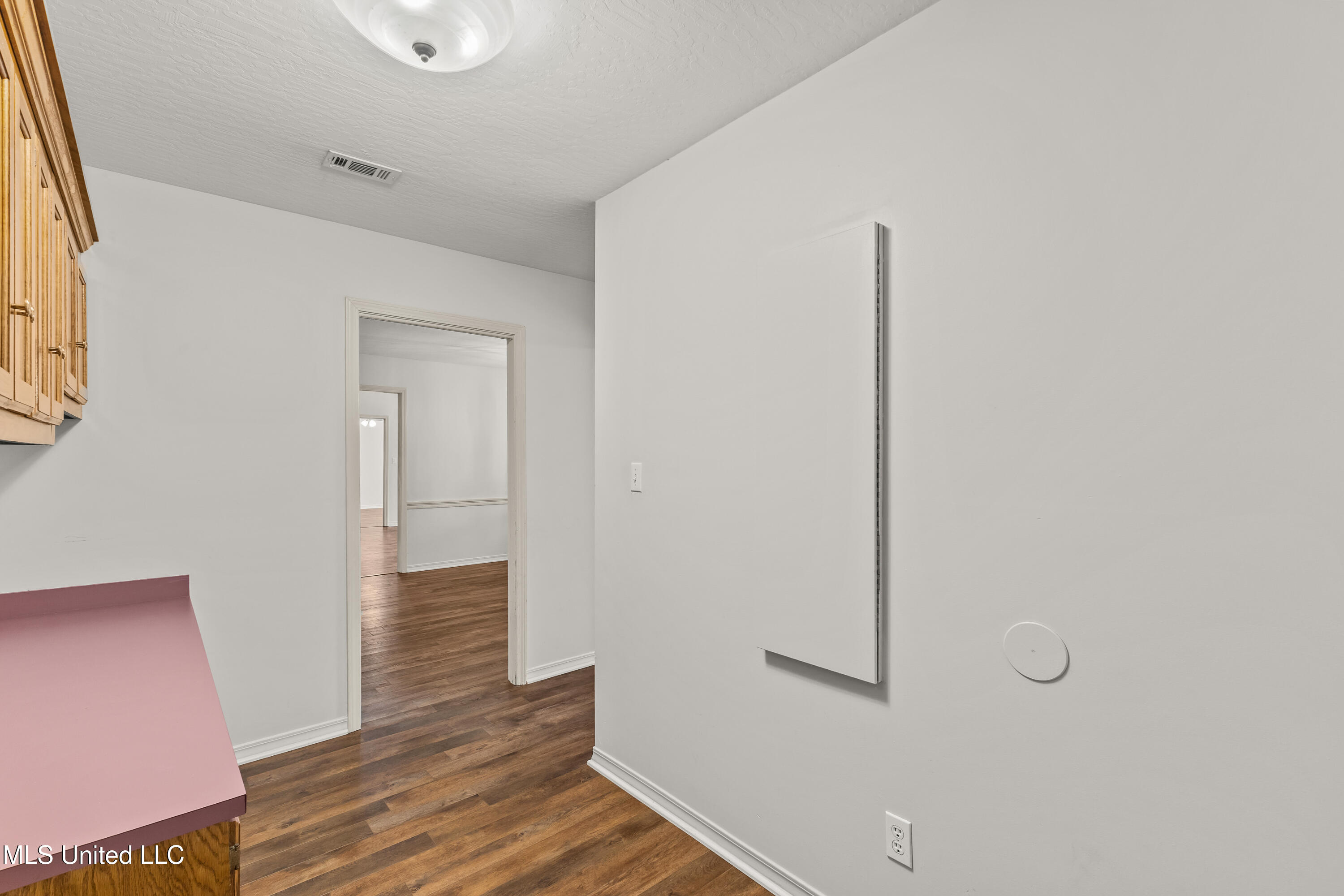 42 Asa Miley Road Hattiesburg, MS 39401 - Photo 19 of 43 42_Asa_Miley_Rd-19