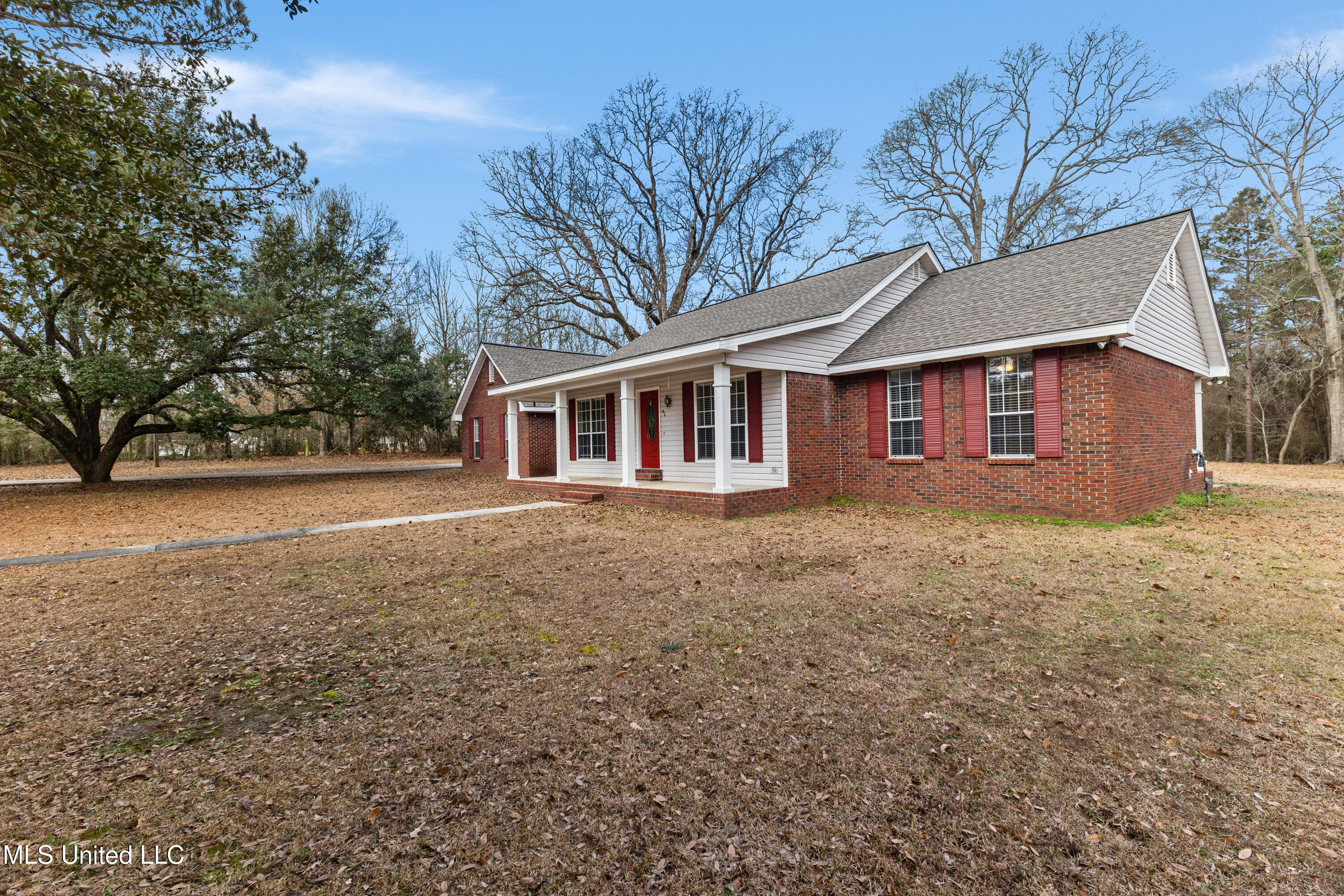 42 Asa Miley Road Hattiesburg, MS 39401 - Photo 3 of 43 42_Asa_Miley_Rd-2
