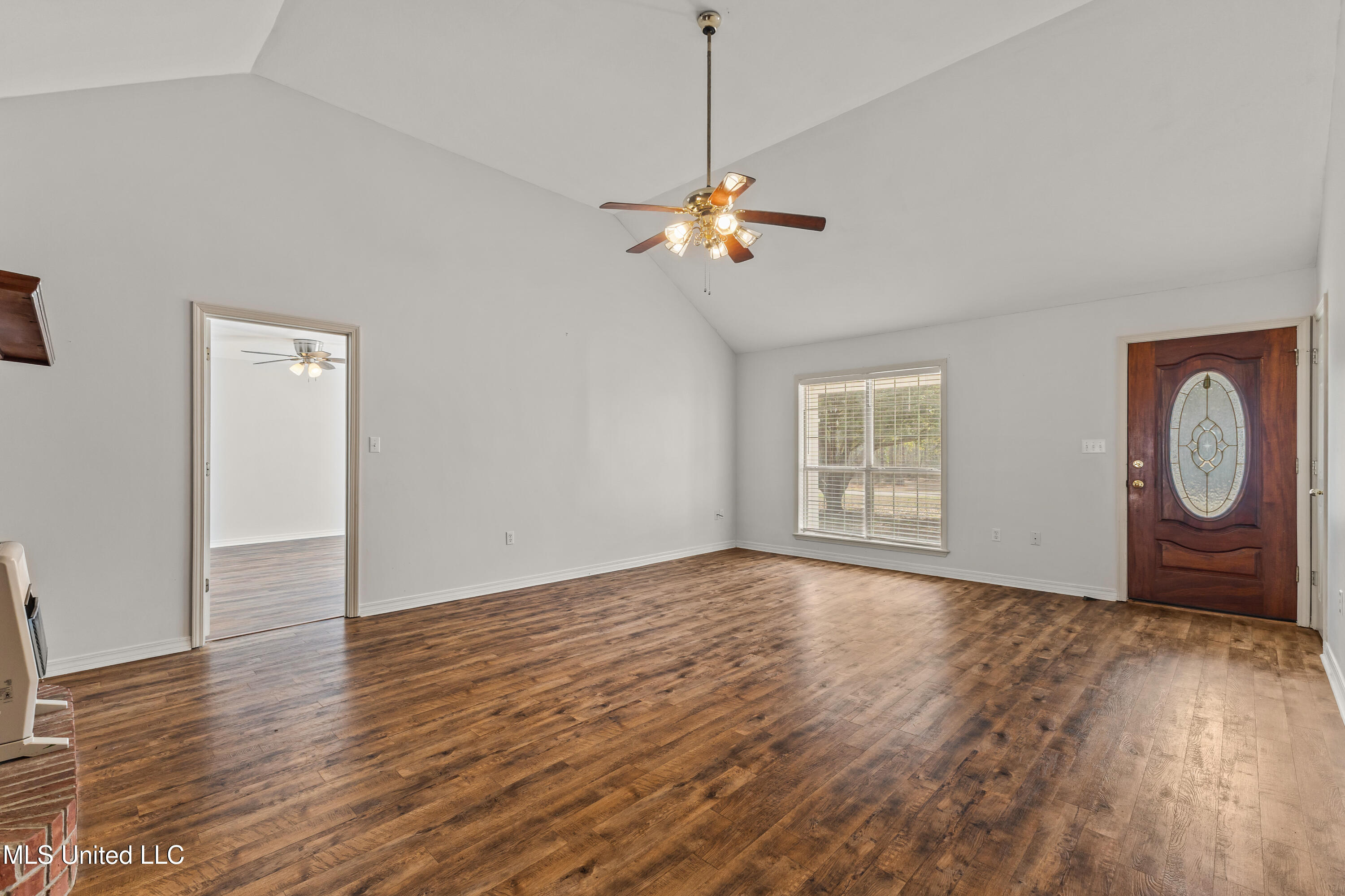 42 Asa Miley Road Hattiesburg, MS 39401 - Photo 8 of 43 42_Asa_Miley_Rd-8