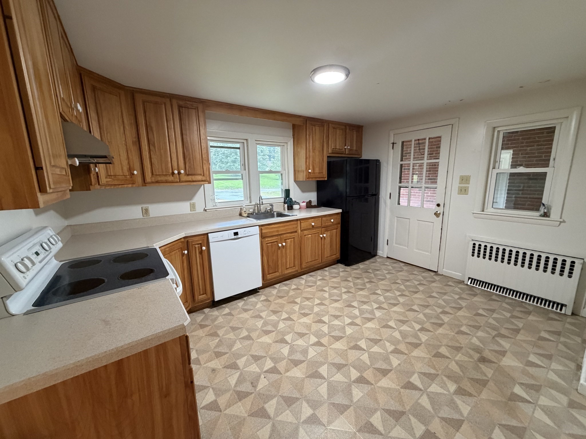 602 Bernardston Road Greenfield, MA 01301 - Photo 9 of 24 Gallery Image 9