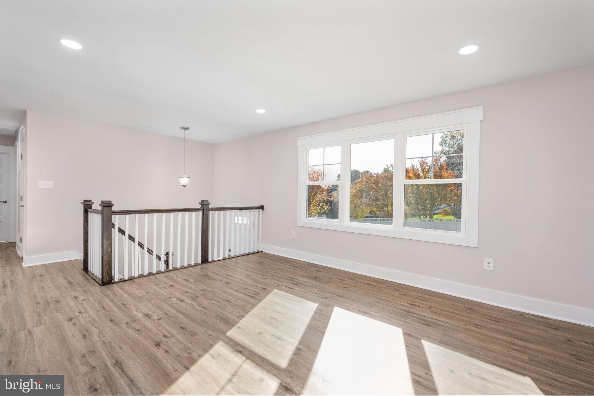 13349 Kingsman Road Woodbridge, VA 22193 - Photo 11 of 45 Gallery Image 11