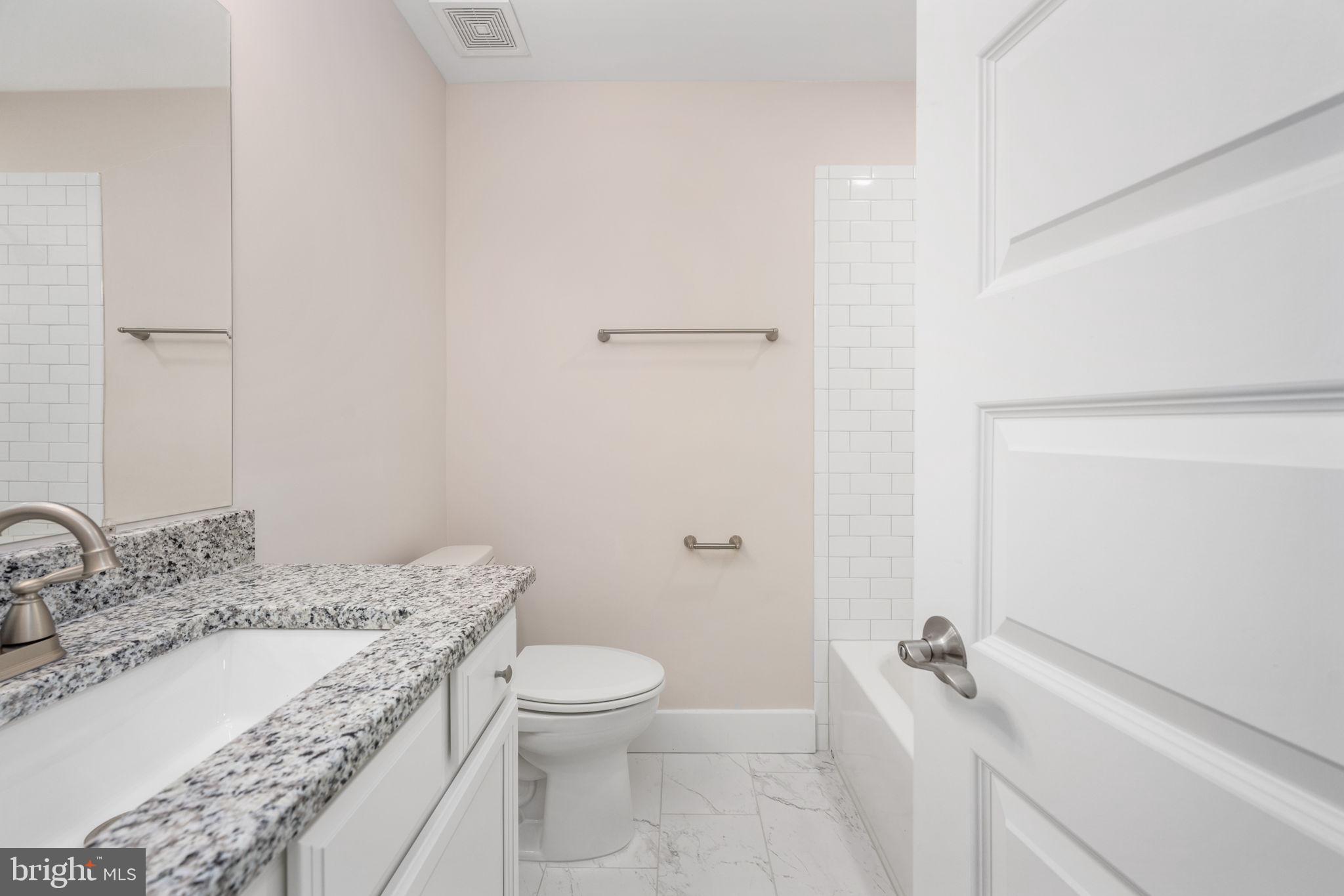 13349 Kingsman Road Woodbridge, VA 22193 - Photo 17 of 45 Gallery Image 17