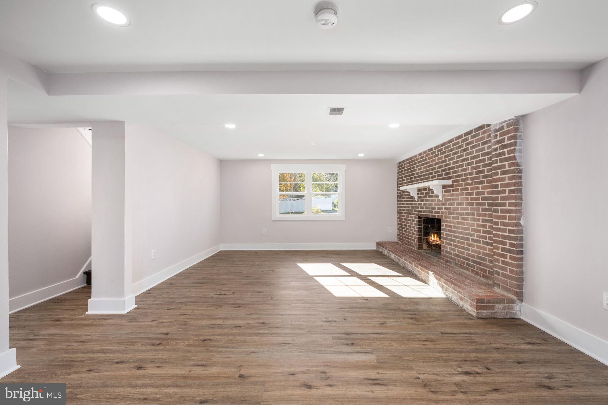 13349 Kingsman Road Woodbridge, VA 22193 - Photo 34 of 45 Gallery Image 34