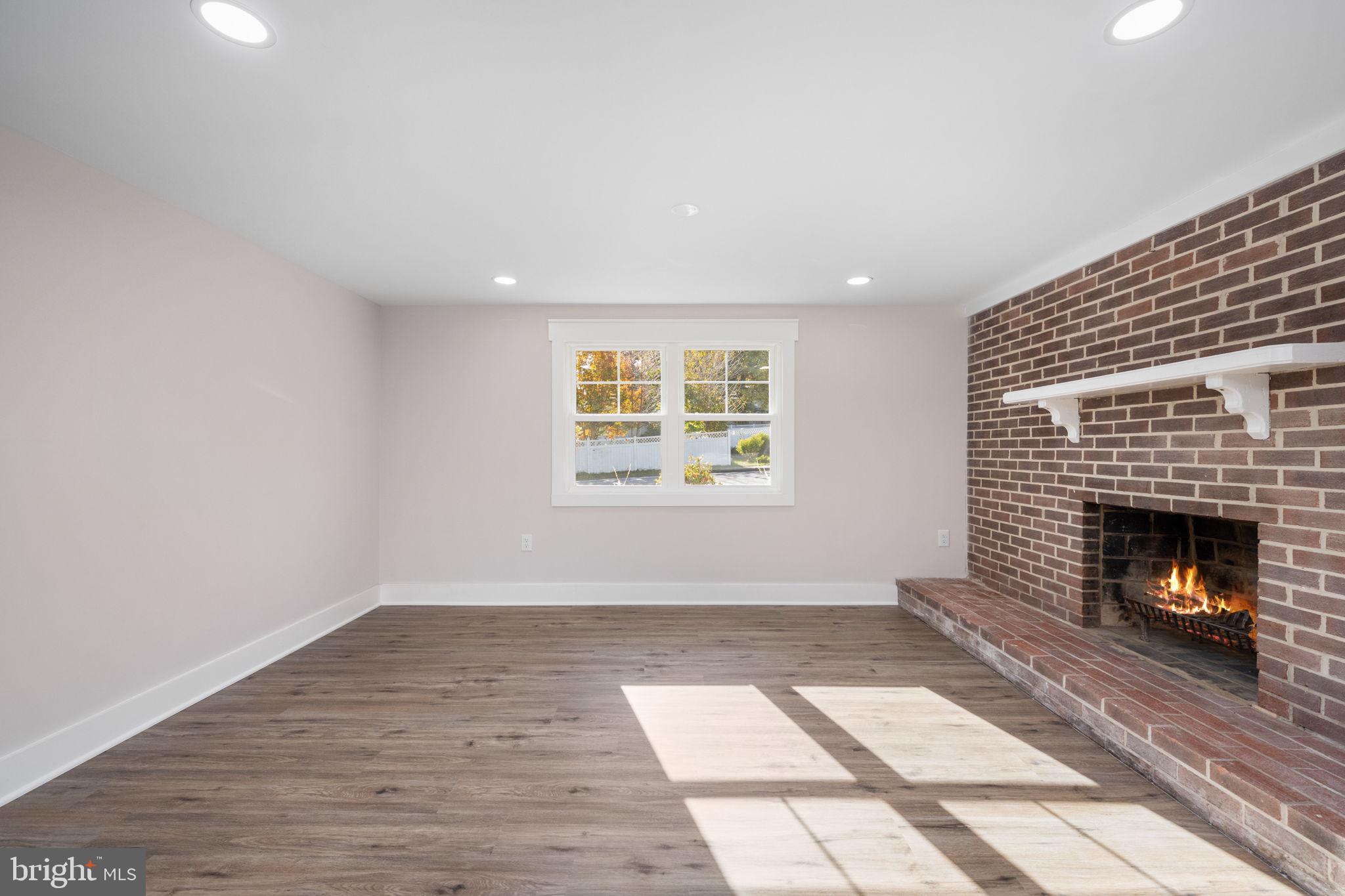 13349 Kingsman Road Woodbridge, VA 22193 - Photo 35 of 45 Gallery Image 35
