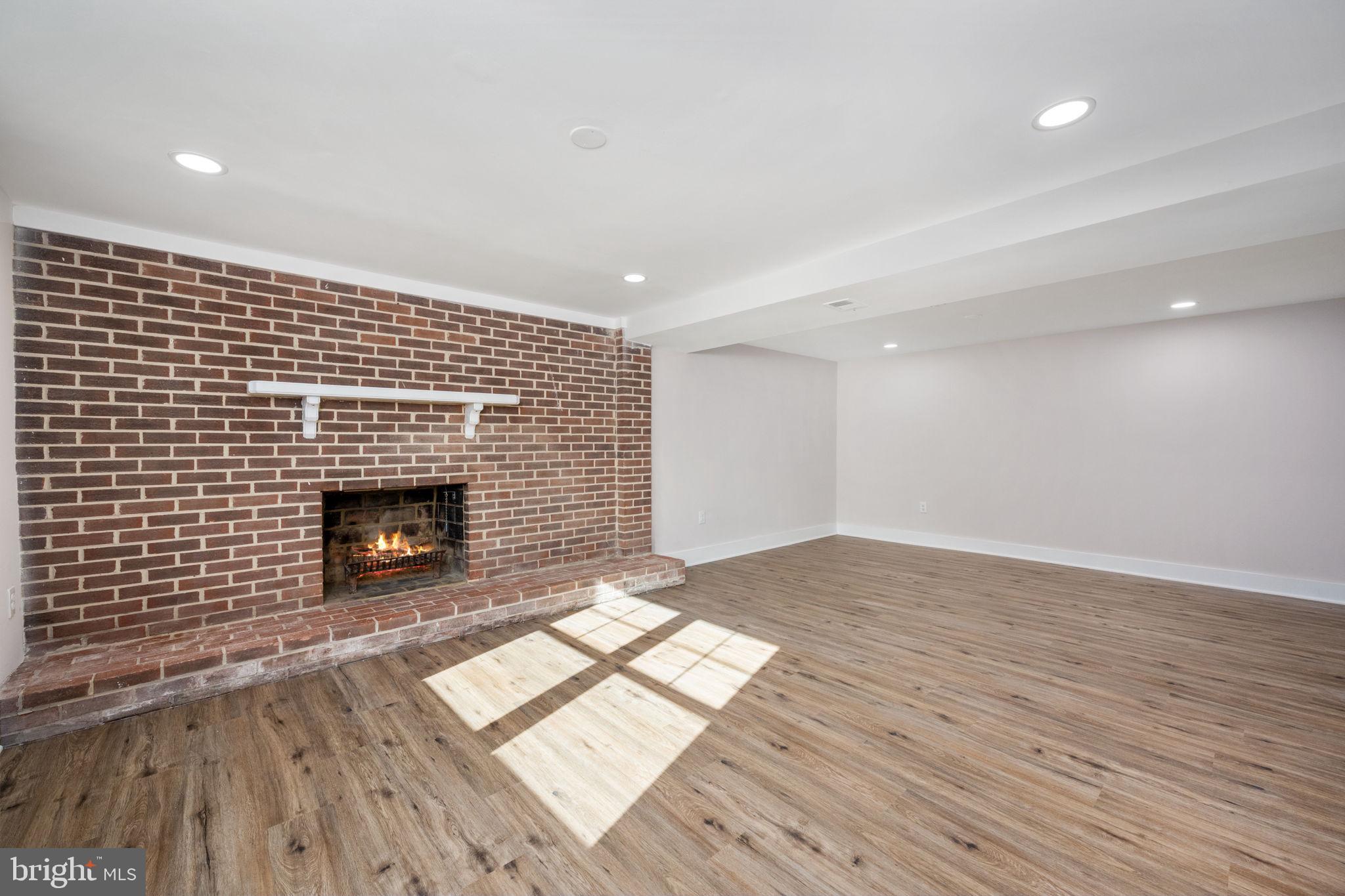 13349 Kingsman Road Woodbridge, VA 22193 - Photo 36 of 45 Gallery Image 36